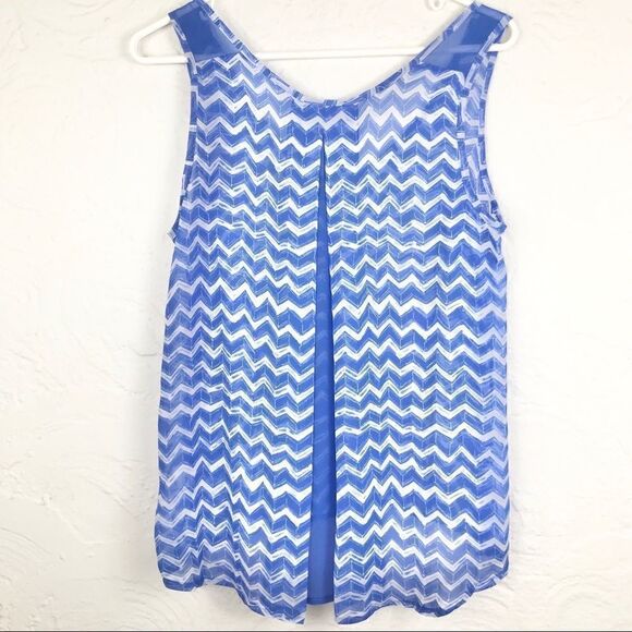 Candie’s Sky Blue Chevron Sleeveless Lightweight Flowy blouse NEW - Picture 3 of 6